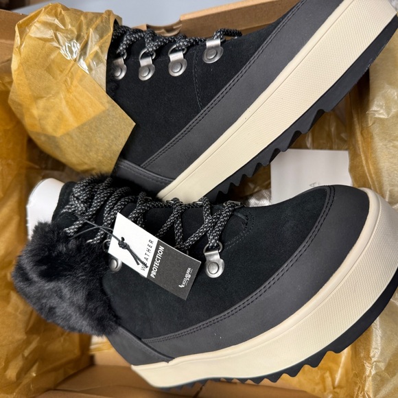 Last 1 Koolaburra by UGG (Waterproof) - Picture 4 of 7